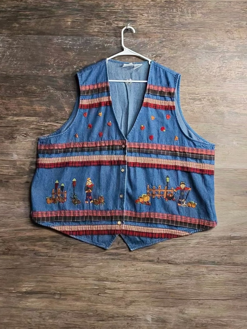 Bobbie Brooks Blue Embroidered Fall Patchwork Vest